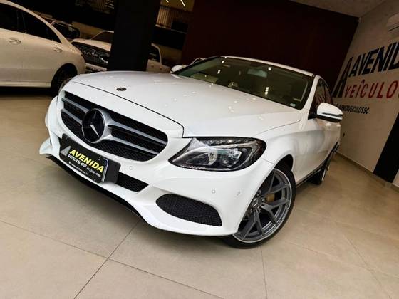 MERCEDES-BENZ C 250 2.0 CGI GASOLINA AVANTGARDE 9G-TRONIC MERCEDES-BENZ C 250 2.0 CGI GASOLINA AVANTGARDE 9G-TRONIC